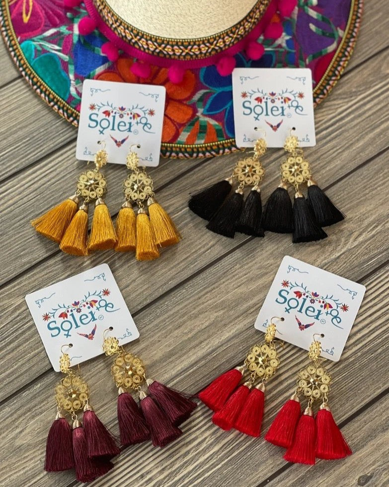 Mexican Floral Filigree Earrings. Tassel Earrings. Traditional Mexican Earrings. Arete Flor Borlas - Solei Store