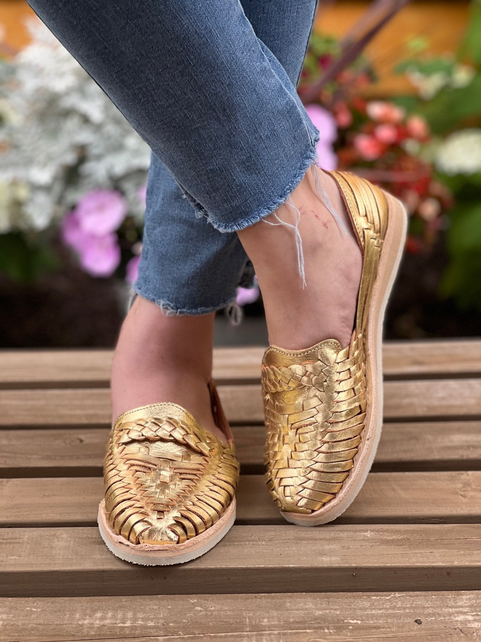 Mexican Golden Leather Shoes. Megan Dorado Huaraches. - Solei Store