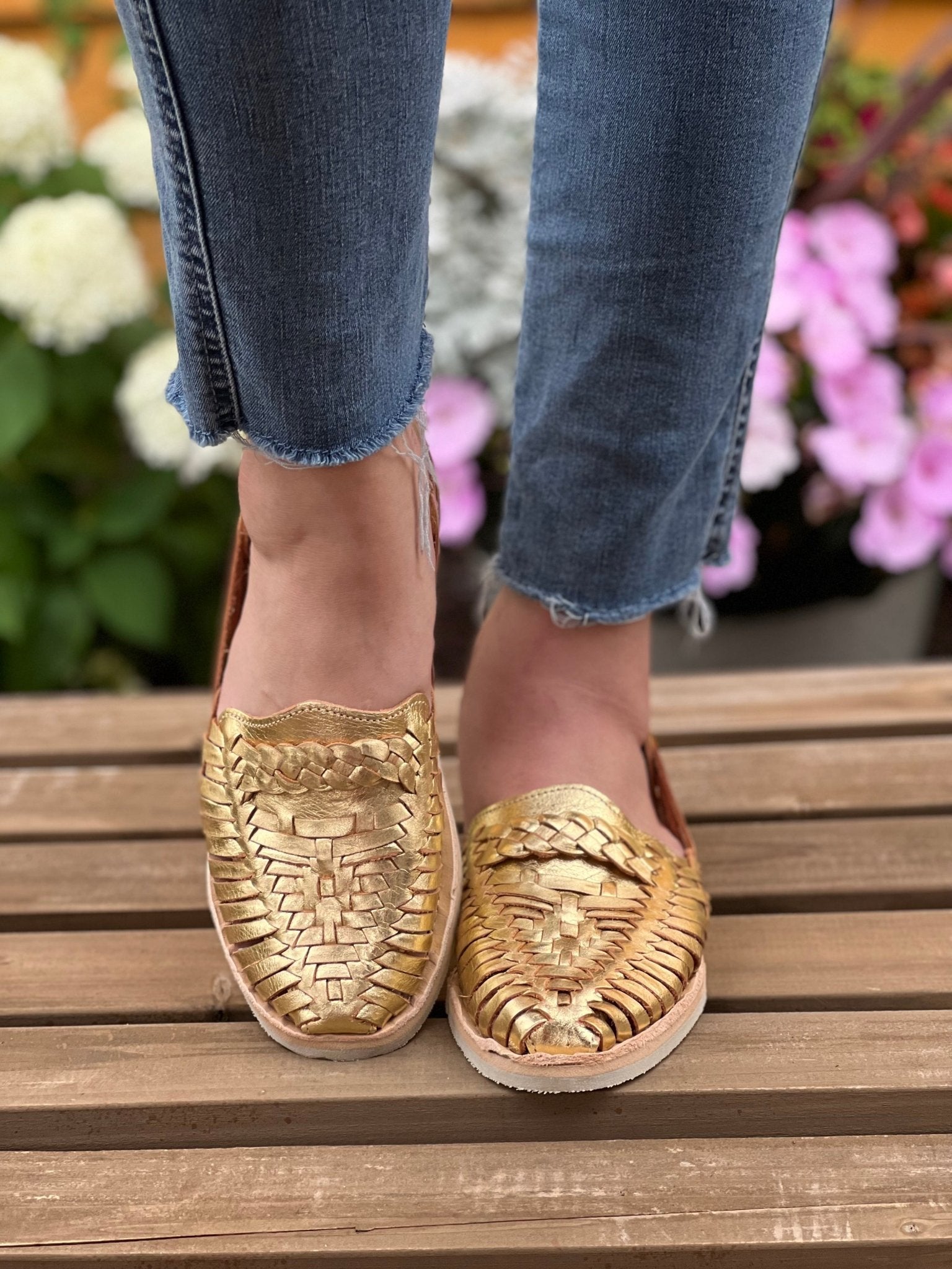 Mexican Golden Leather Shoes. Megan Dorado Huaraches. - Solei Store