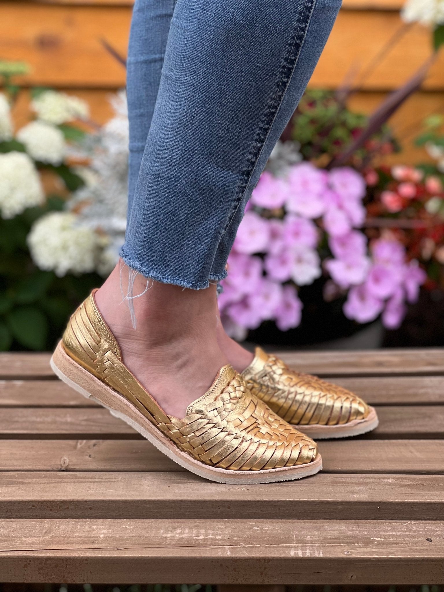 Mexican Golden Leather Shoes. Megan Dorado Huaraches. - Solei Store