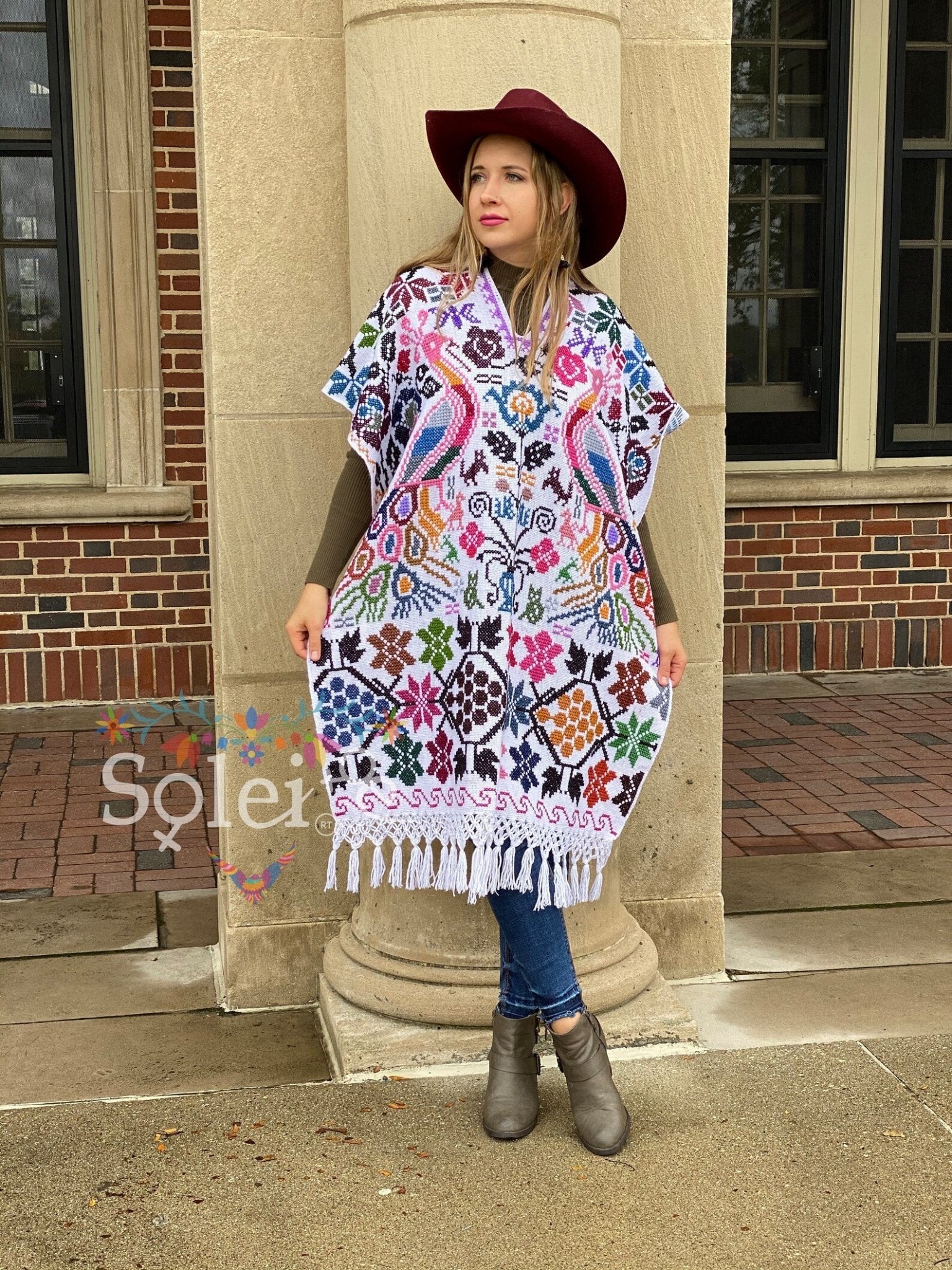 Mexican Hand Embroidered Poncho. Gaban Pavos. - Solei Store