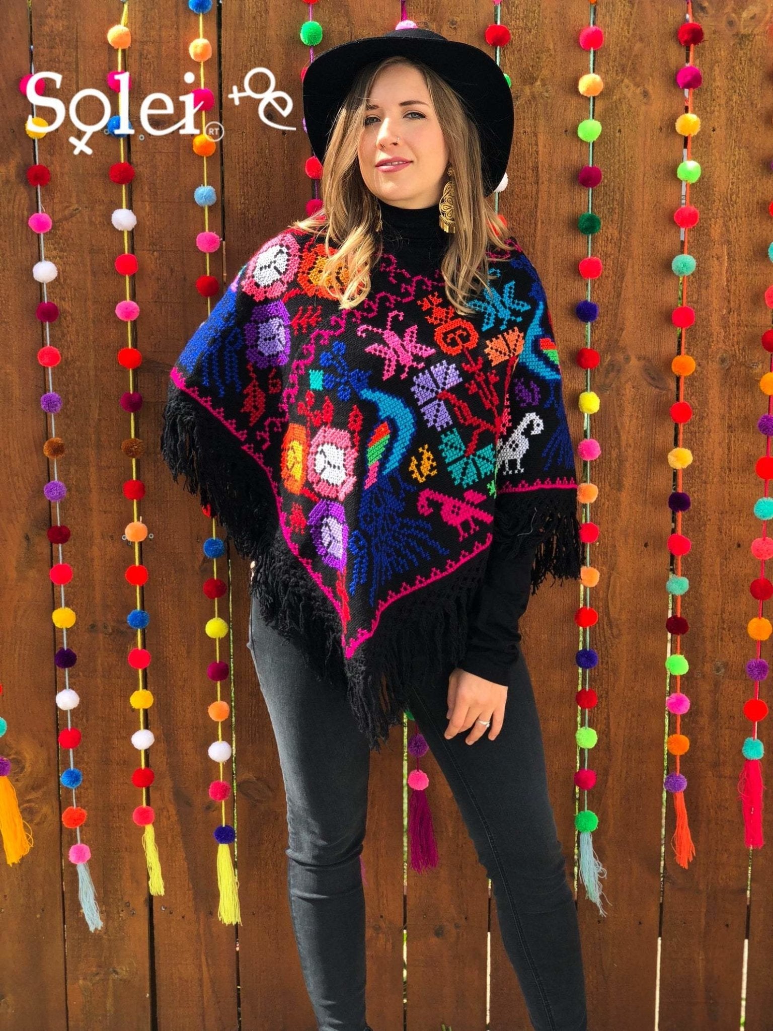 Mexican Hand Embroidered Poncho. Mañanita Pavos. - Solei Store