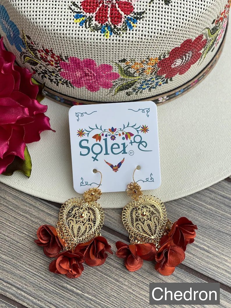 Mexican Heart Filigree Earrings. Gold Plated Filigree. Traditional Mexican Earrings. Arete Corazon Flores - Solei Store