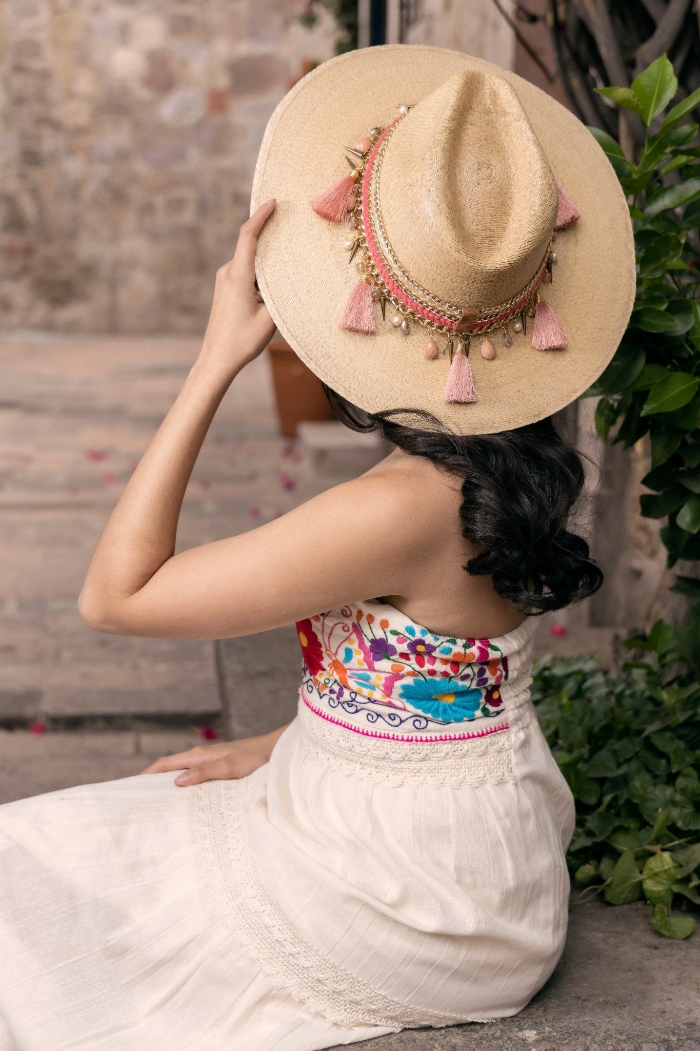 Mexican Palm Hat with Pearls. Sombrero Perlas Mayra - Solei Store