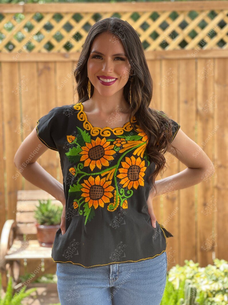 Mexican Sunflower Embroidered Blouse. Blusa Peto Girasol - Solei Store