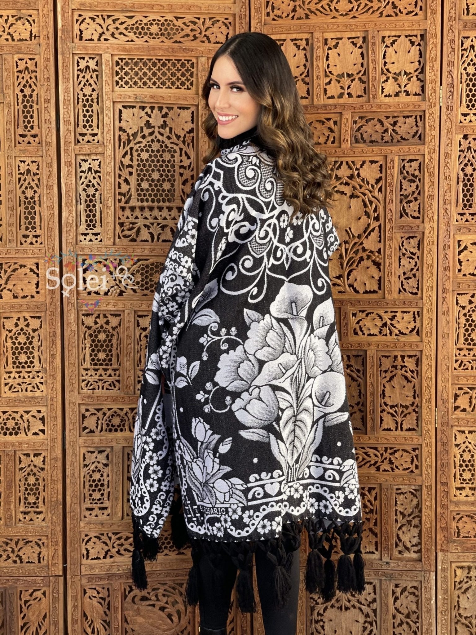 Mexican Traditional Calla Lily Poncho. Gaban Alcatraz Fino. - Solei Store