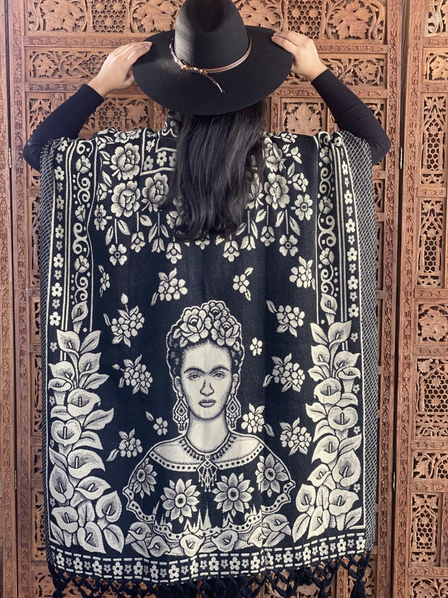 Mexican Traditional Frida Kahlo Poncho. Gaban Frida Kahlo. - Solei Store