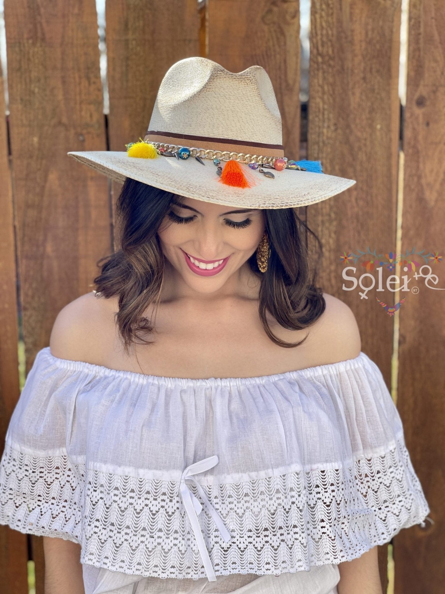 Pompones Sombrero. Mexican Palm Hat with Charms. - Solei Store