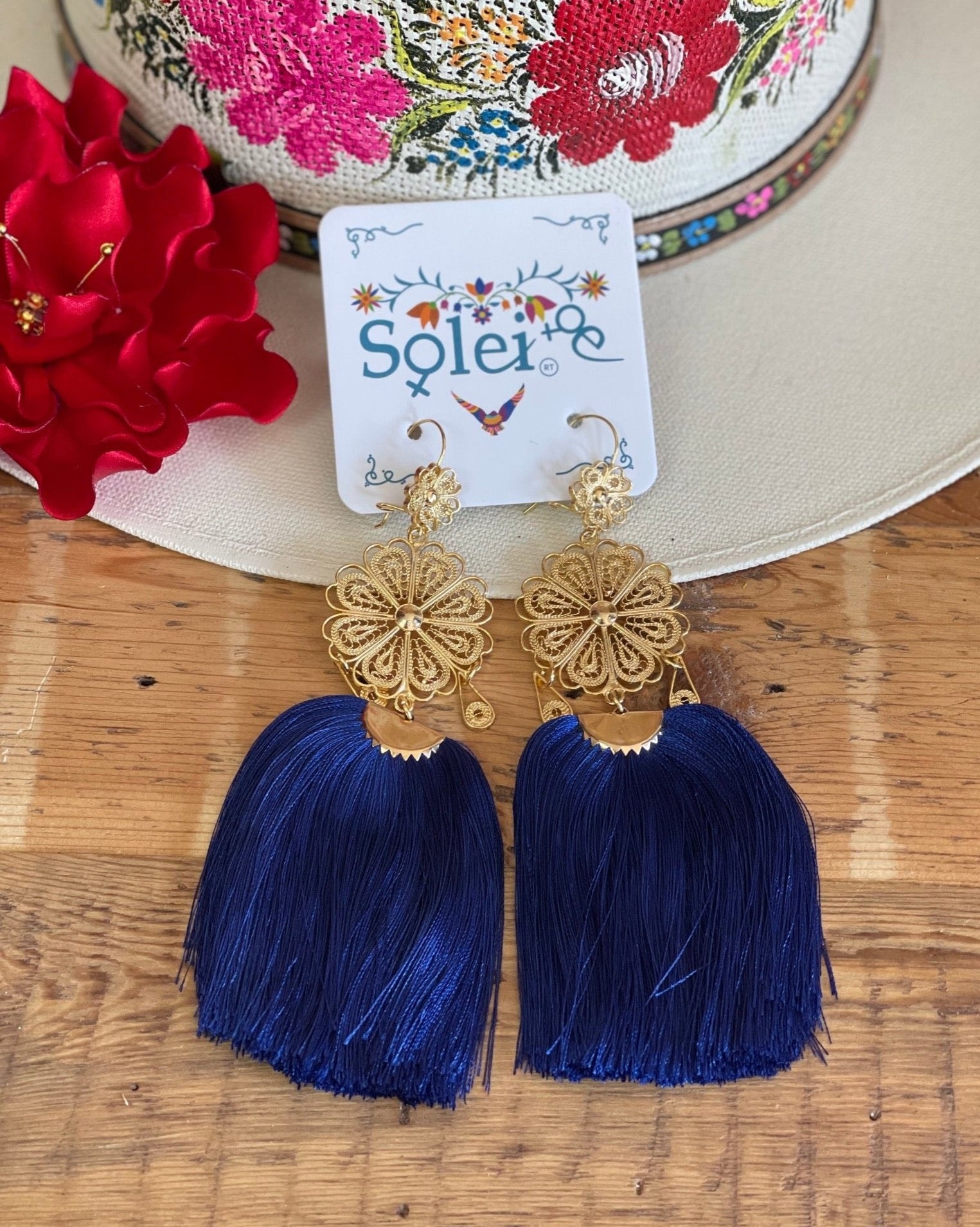 Traditional Filigree Tassel Drop Earrings. Aretes Flor Cascada. - Solei Store