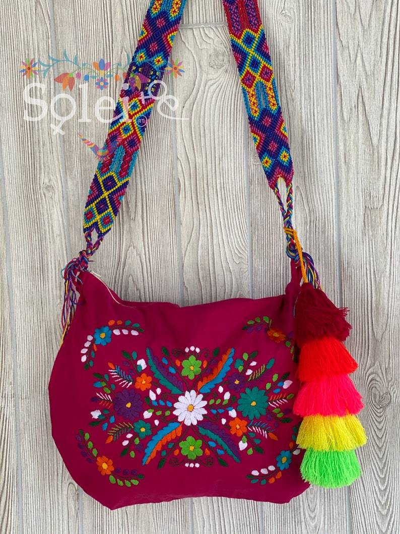 Traditional Mexican Embroidered Bag with PomPom Tassel. Morral Tehuacan with PomPom Tassel - Solei Store