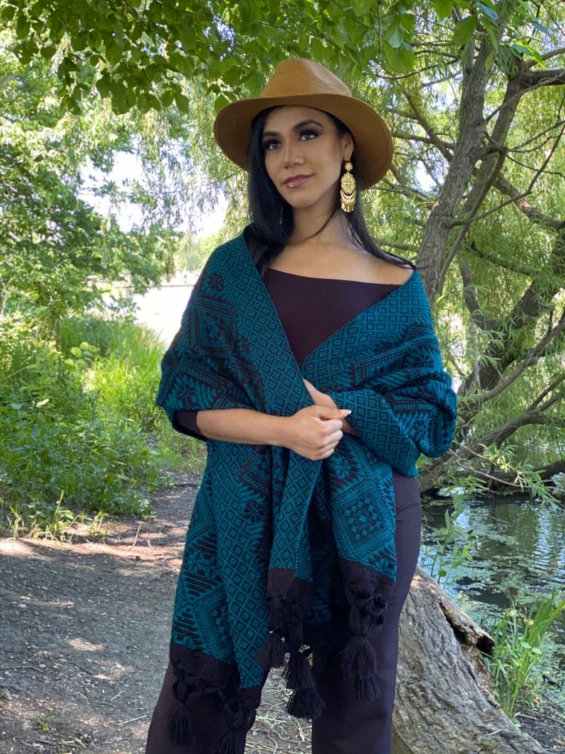 Traditional Mexican Embroidered Shawl. Rebozo Artesanal - Solei Store