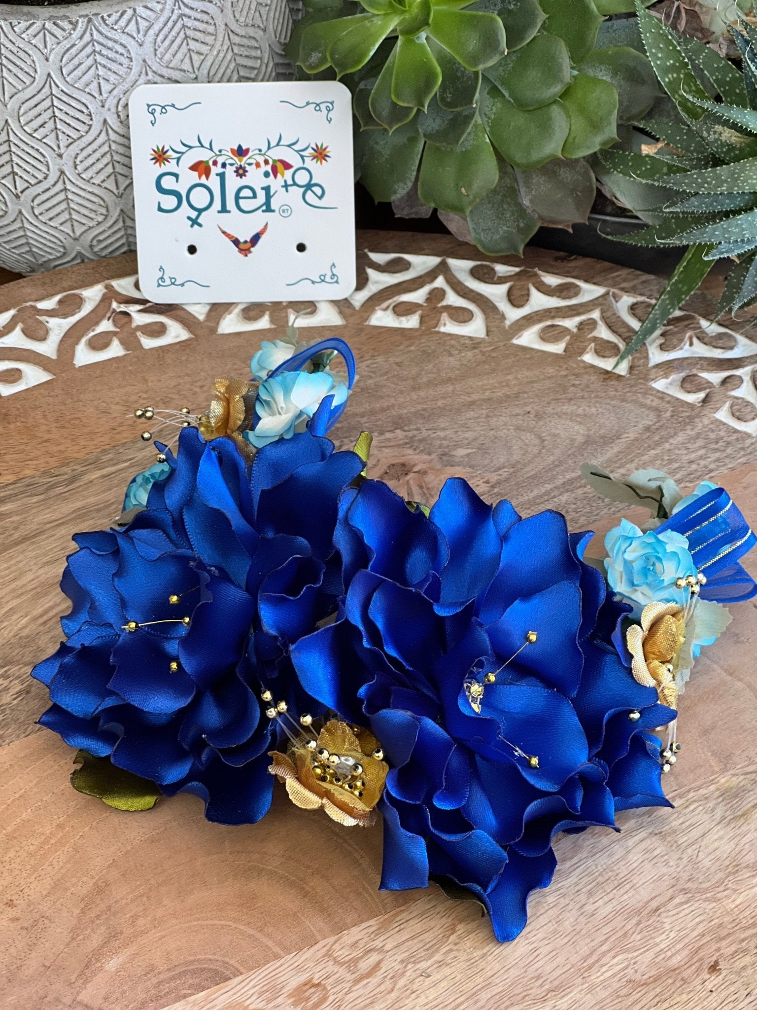 Traditional Mexican Floral Headpiece. Citlali Sencillo Hairpiece. - Solei Store