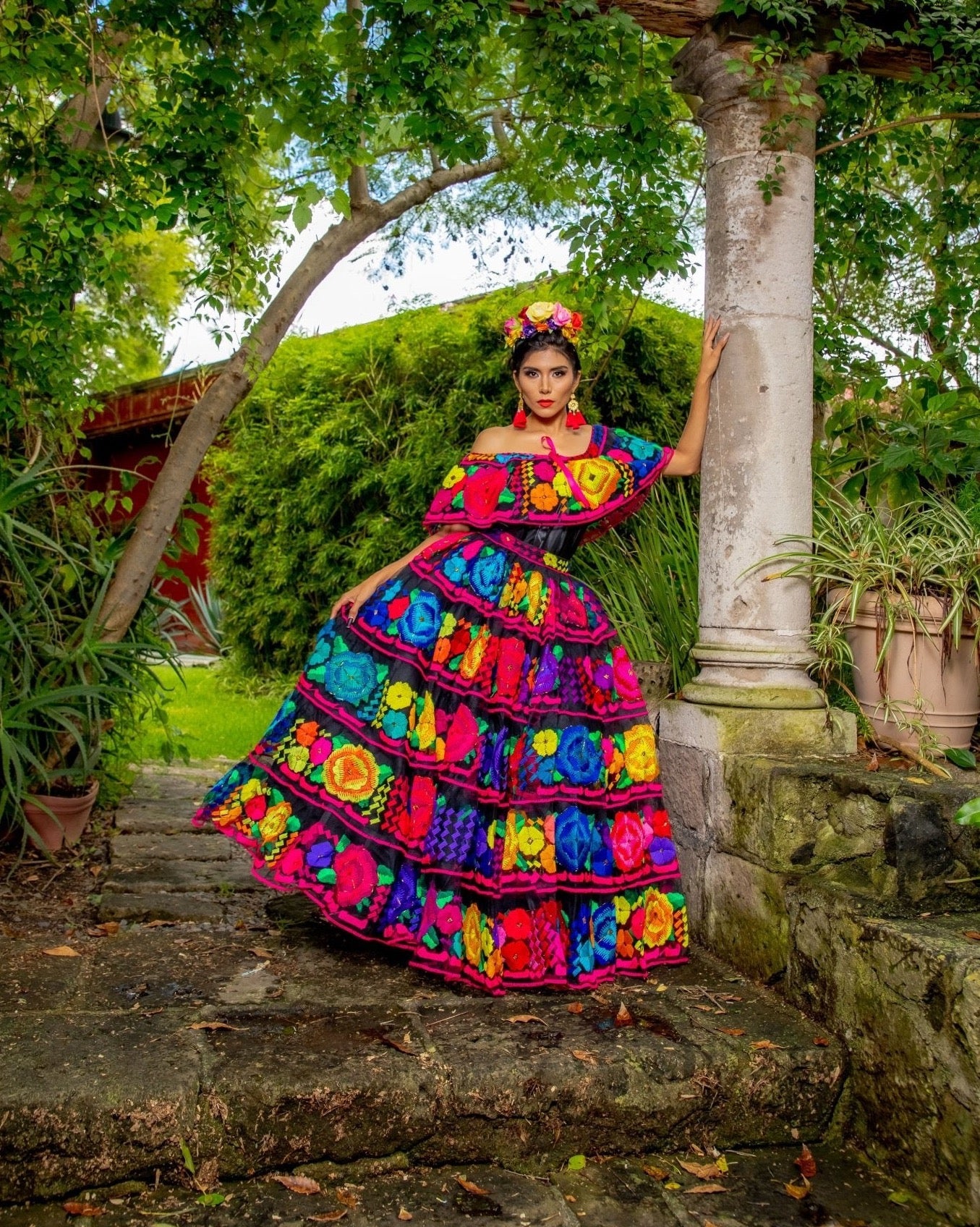 Traditional Mexican Folkloric Chiapaneco Doble Ruedo Dress in Black with Multicolor Embroidery