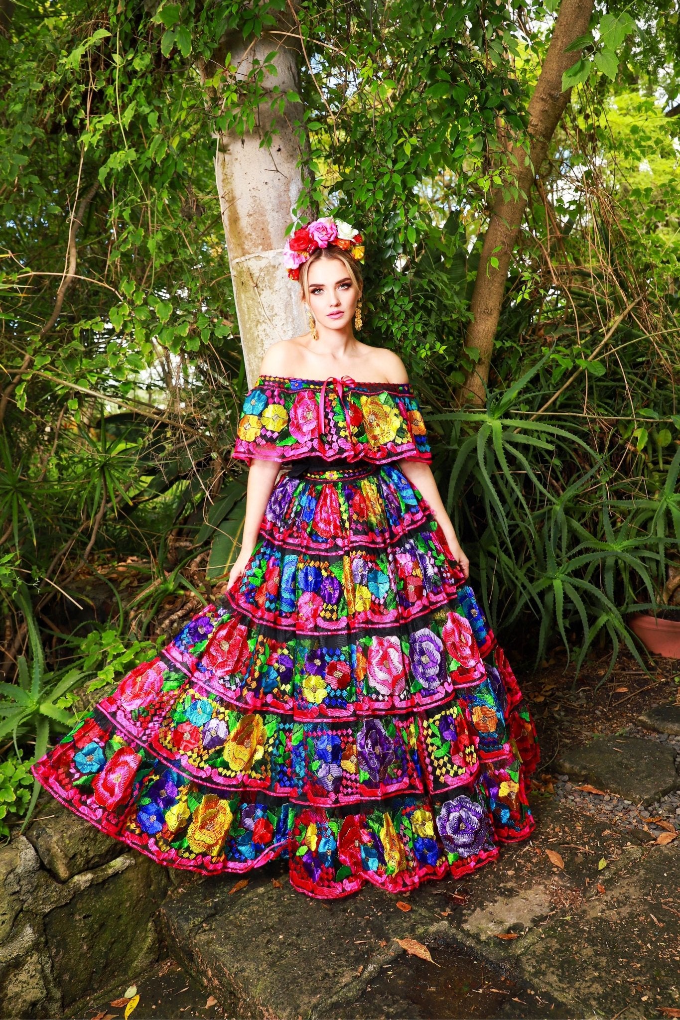 Traditional Mexican Folkloric Chiapaneco Doble Ruedo Dress in Black with Multicolor Embroidery