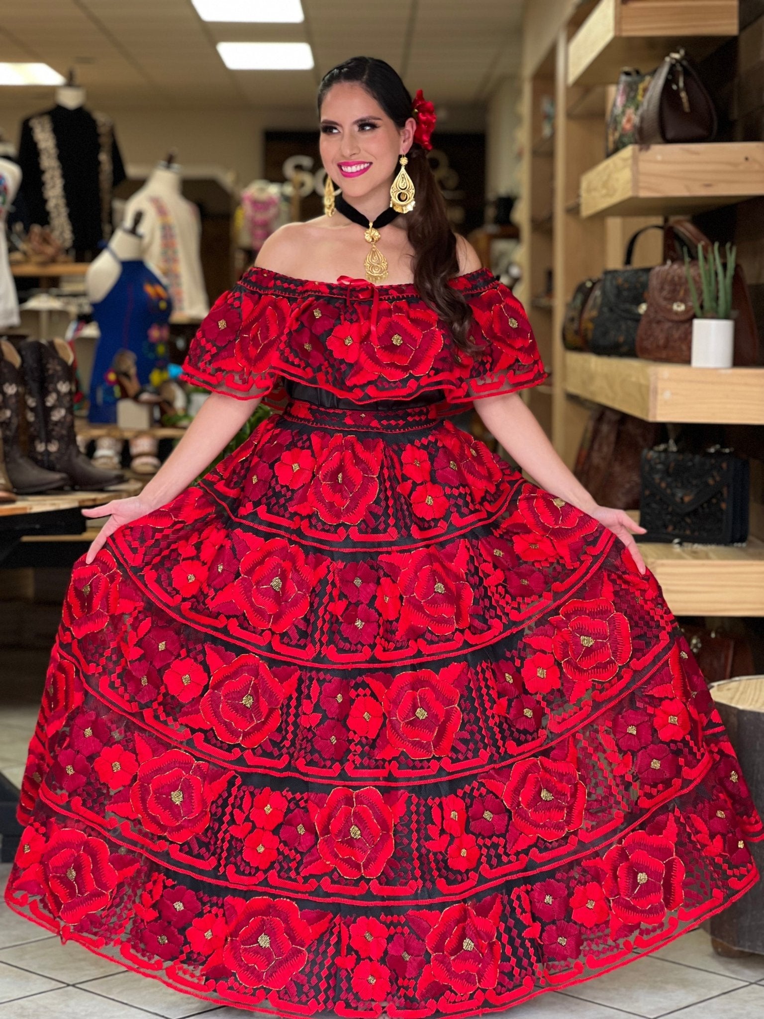 Traditional Mexican Folkloric Chiapaneco Ruedo Sencillo Dress in Black with Red Yarn Embroidery