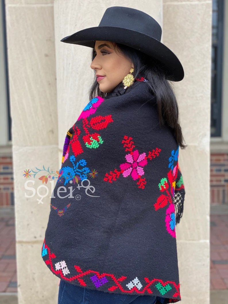 Traditional Mexican Hand Embroidered Shawl. Rebozo Pavo Sencillo - Solei Store